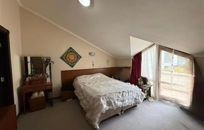 ORAN STÜDYO EVLERİNDE TERAS KEYİFLİ 1+1 DUBLEKS SATILIK DAİRE