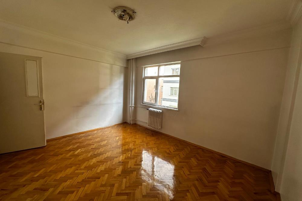 KURTULUŞ METRO ÇIKIŞINDA ARA KAT 3+1 KİRALIK DAİRE