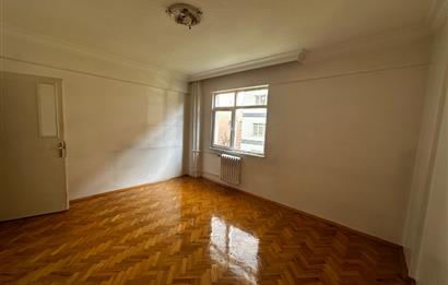 KURTULUŞ METRO ÇIKIŞINDA ARA KAT 3+1 KİRALIK DAİRE