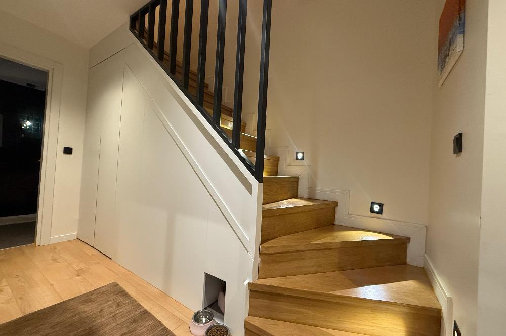 C21'DEN ORMAN YANI SİTEDE KOMPLE YENİLENMİŞ BÜYÜK 3+1 DAİRE