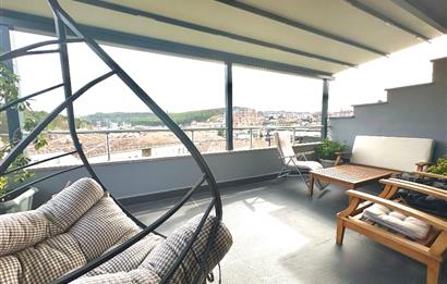 C21'DEN ORMAN YANI SİTEDE KOMPLE YENİLENMİŞ BÜYÜK 3+1 DAİRE