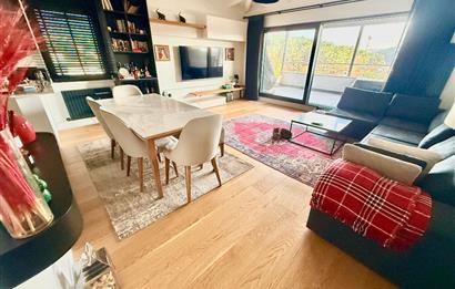 C21'DEN ORMAN YANI SİTEDE KOMPLE YENİLENMİŞ BÜYÜK 3+1 DAİRE
