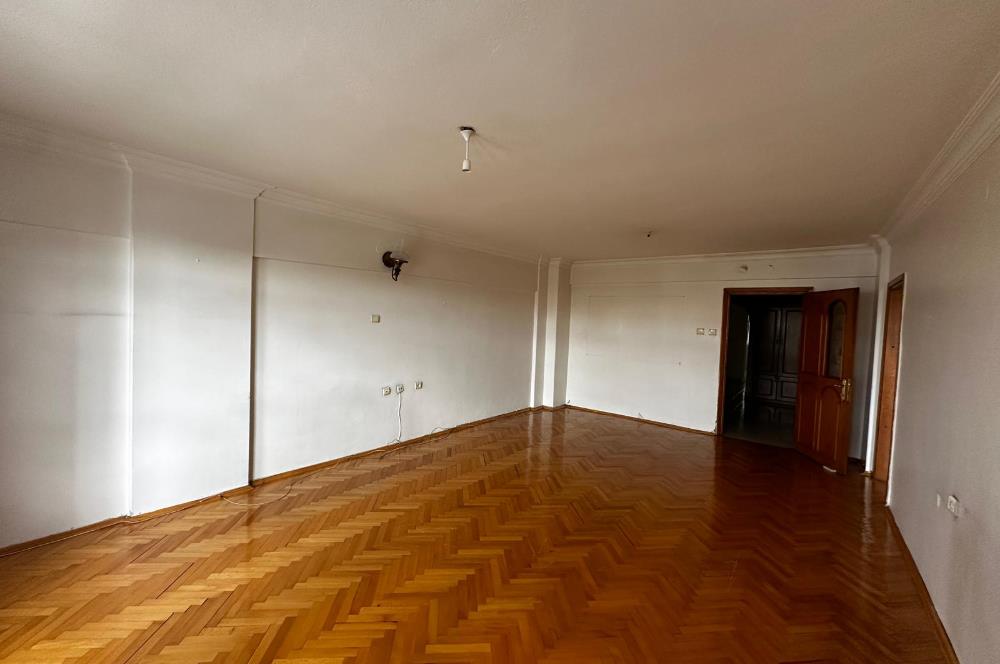 KURTULUŞ METRO ÇIKIŞINDA ARA KAT 3+1 KİRALIK DAİRE