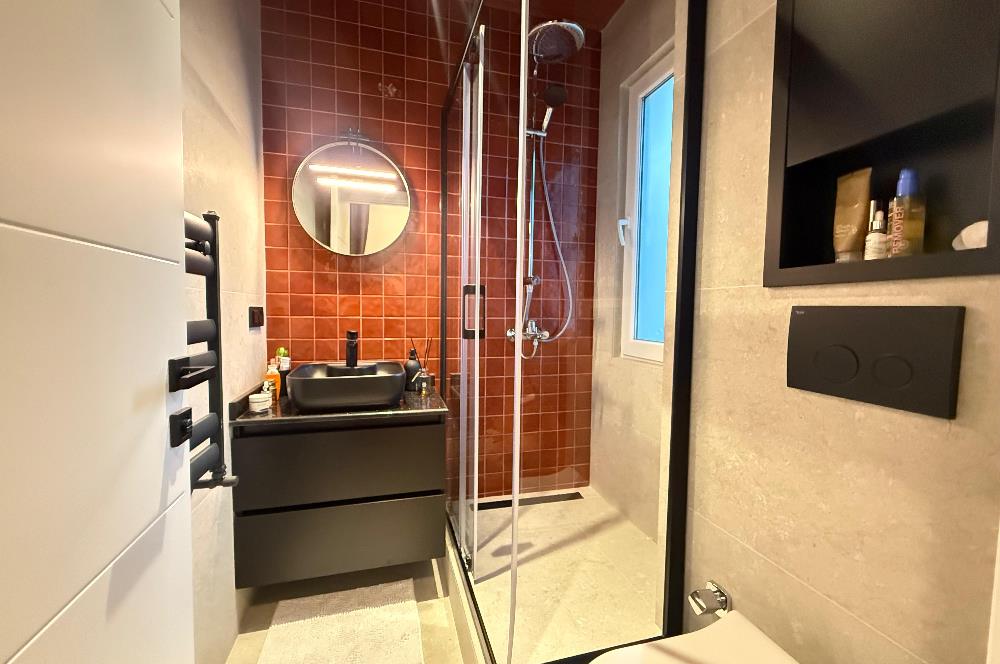 C21'DEN ORMAN YANI SİTEDE KOMPLE YENİLENMİŞ BÜYÜK 3+1 DAİRE