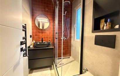 C21'DEN ORMAN YANI SİTEDE KOMPLE YENİLENMİŞ BÜYÜK 3+1 DAİRE