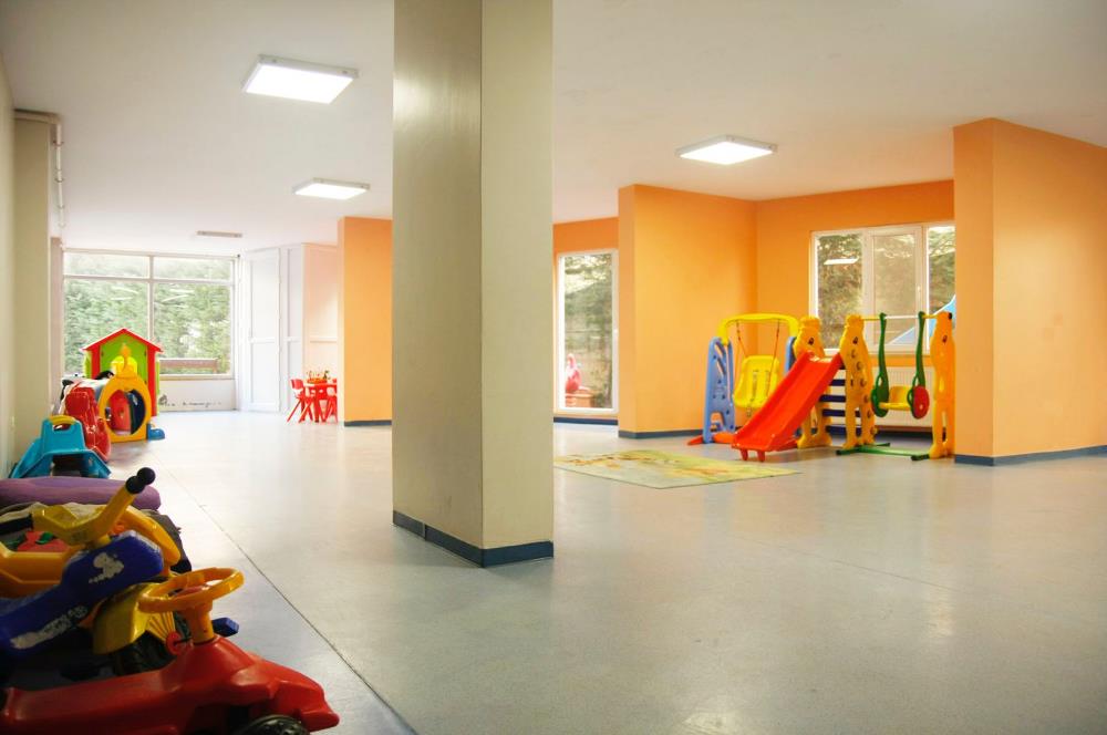 C21'DEN ORMAN YANI SİTEDE KOMPLE YENİLENMİŞ BÜYÜK 3+1 DAİRE