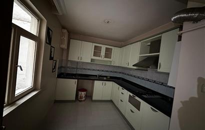 KURTULUŞ METRO ÇIKIŞINDA ARA KAT 3+1 KİRALIK DAİRE