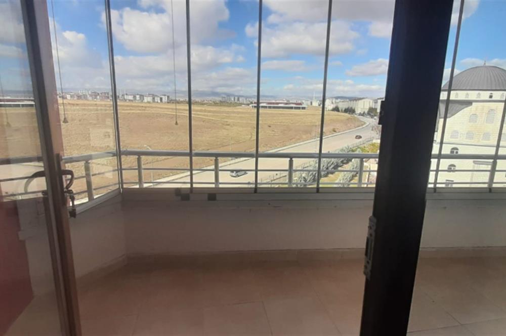 ETİMESGUT AYYILDIZDA 4+1 180 m2 KİRALIK SİTE İÇERİSİNDE DAİRE