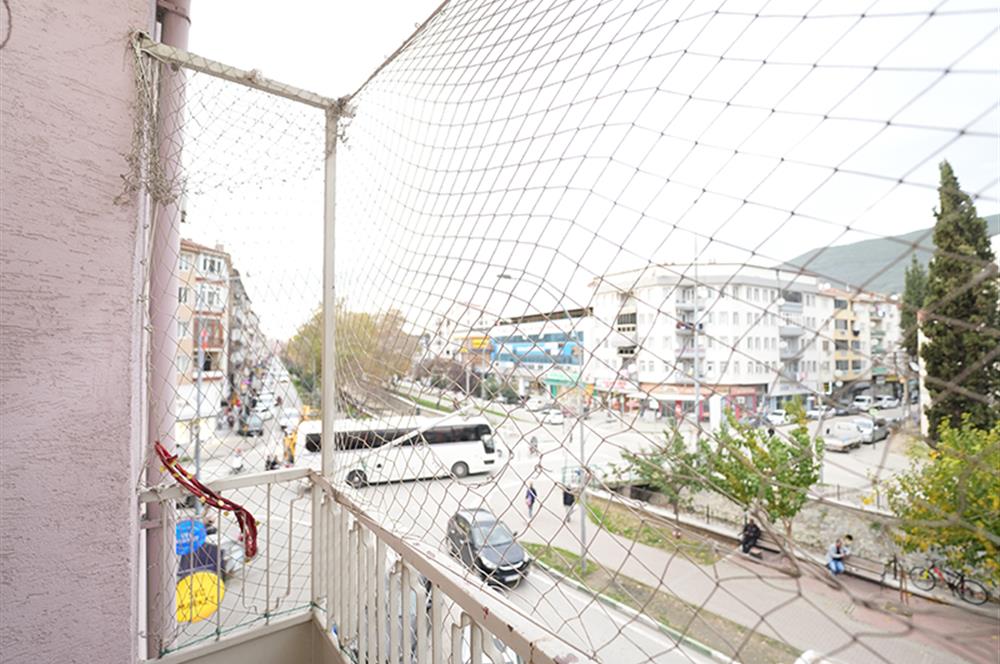 C21 Cius; Yunus Emre Parkı Civ Dereboyu Üzeri 2+1 Ara Kat Daire