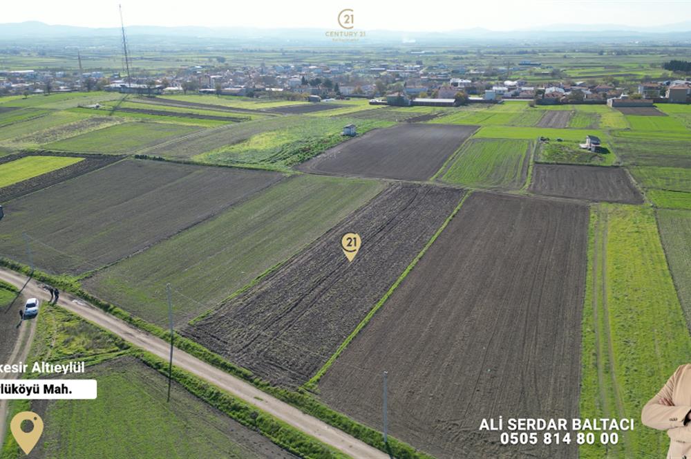 C21 Bal'dan Köylü Köyünde Satılık Tarla