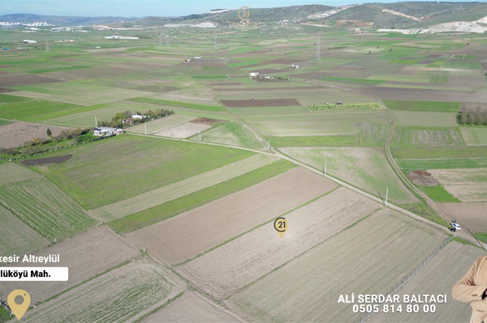 C21 Bal'dan Köylü Köyünde Satılık Tarla