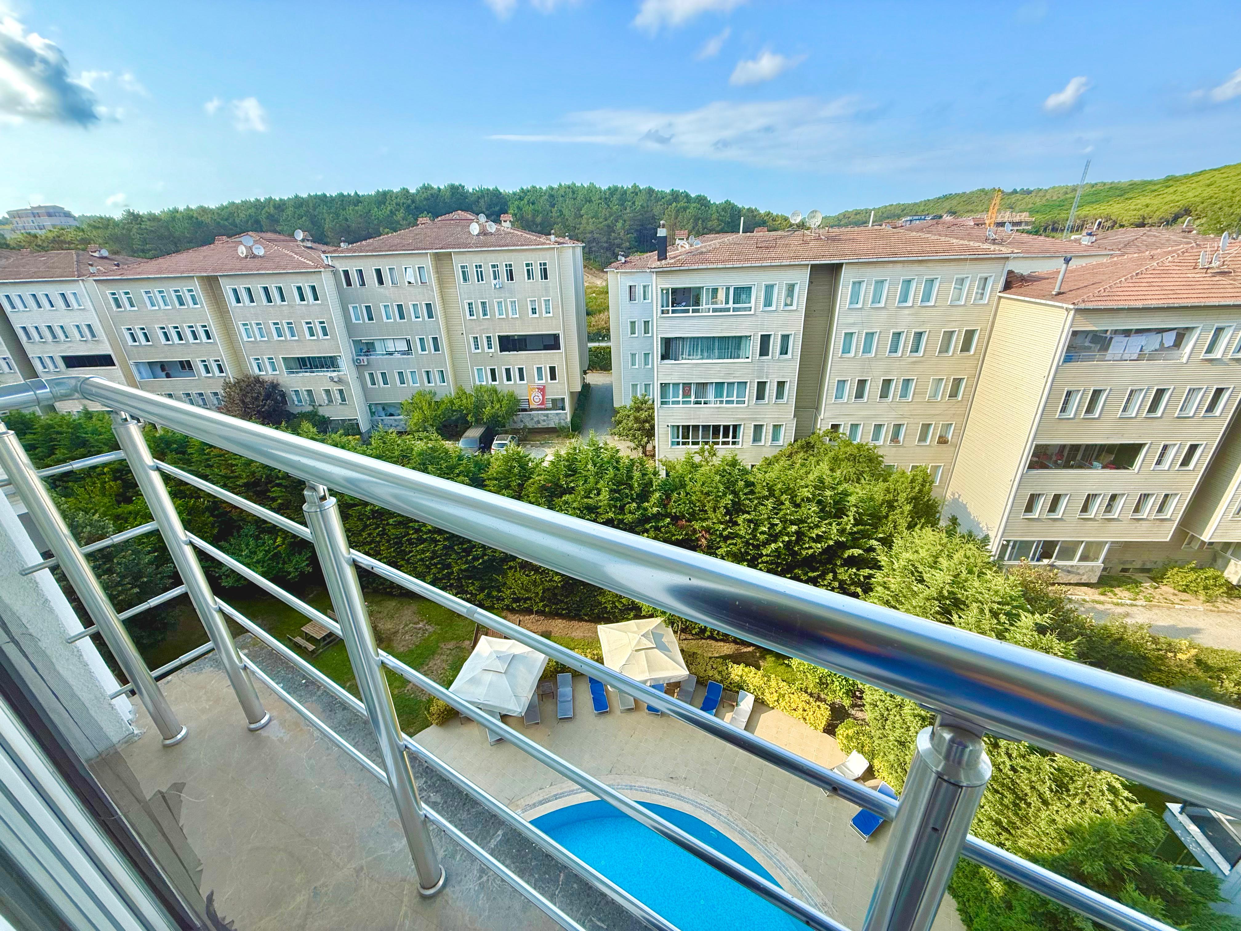 Sertaç Mazı'dan Kemervadi'de Geniş Teraslı Orman Manzaralı 4+1