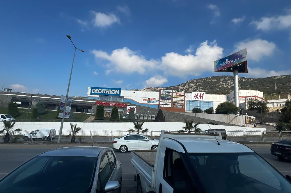 Bodrum Ortakent Midtown Karşısı 65 m2 den 2 Adet Satılık 2+1 İş Yeri Depo 
