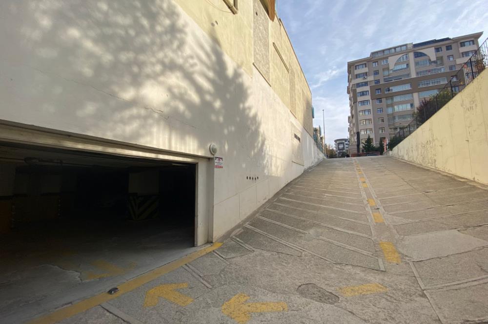 ÇUKURAMBARDA MOBİLYALI MERKEZİ KONUMDA 2. KAT 3+1 DAİRE