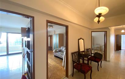ÇUKURAMBARDA MOBİLYALI MERKEZİ KONUMDA 2. KAT 3+1 DAİRE