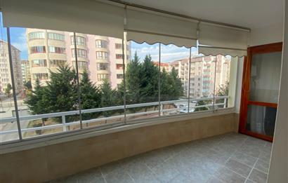 ÇUKURAMBARDA MOBİLYALI MERKEZİ KONUMDA 2. KAT 3+1 DAİRE