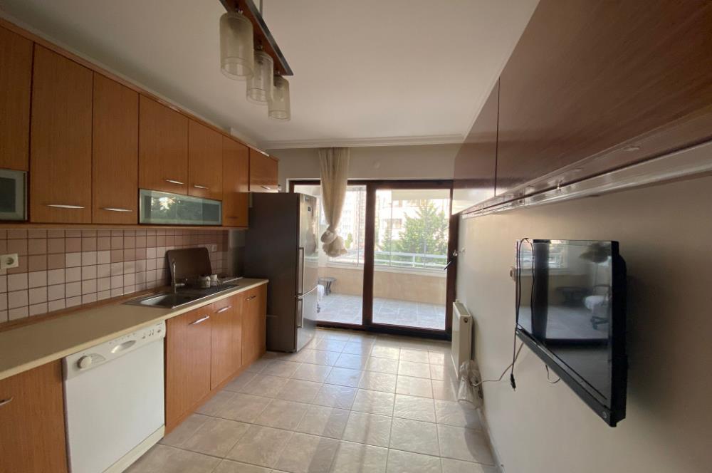 ÇUKURAMBARDA MOBİLYALI MERKEZİ KONUMDA 2. KAT 3+1 DAİRE