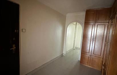 KURTULUŞ METRO ÇIKIŞINDA ARA KAT 3+1 KİRALIK DAİRE