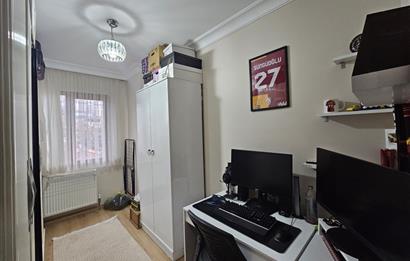 FERMAN PARK METROYA 5 DAKİKA MESAFEDE 2+1 ARAKAT SATILIK DAİRE