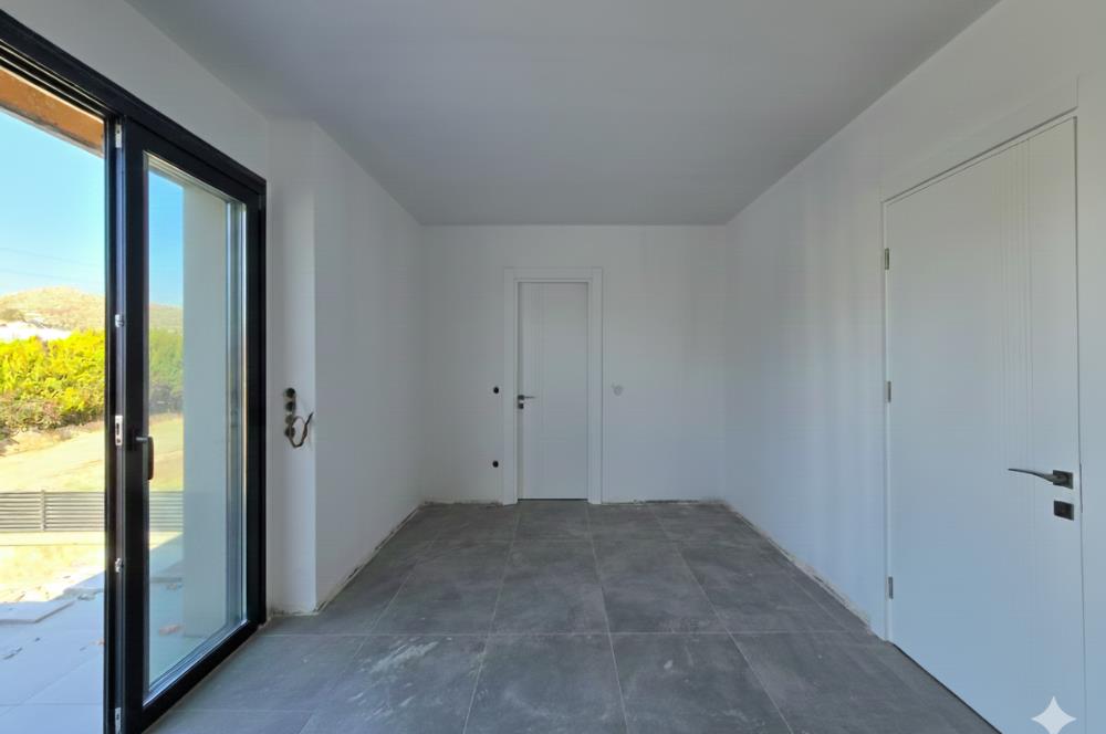 Turgutreis Bahçelievler Denize Yakın 3+1 Sıfır Villalar