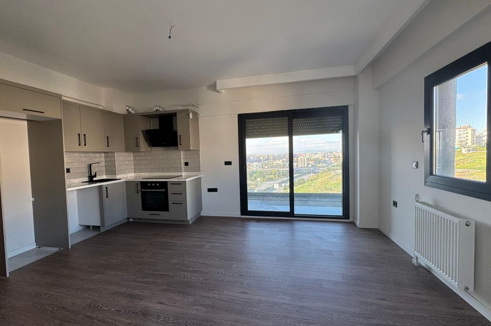 Çiğli Black Suits 2'de Kiralık Sıfır 1+1 Daire 