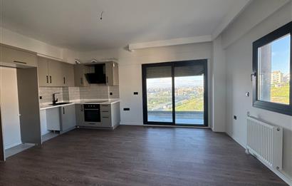 Çiğli Black Suits 2'de Kiralık Sıfır 1+1 Daire 