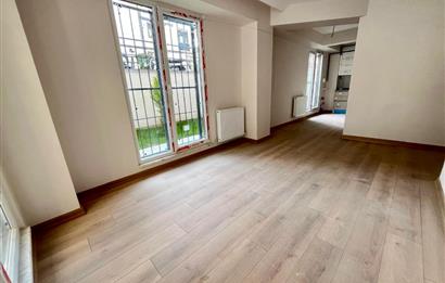 KÜÇÜKYALI'DA METROYA YAKIN ÖZEL BAHÇE KULLANIMLI ÖN CEPHE 2+1