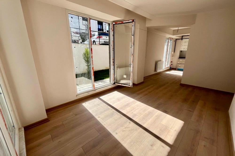 KÜÇÜKYALI'DA METROYA YAKIN ÖZEL BAHÇE KULLANIMLI ÖN CEPHE 2+1