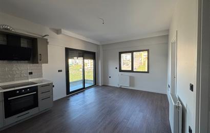 Çiğli Black Suits 2'de Kiralık Sıfır 1+1 Daire 