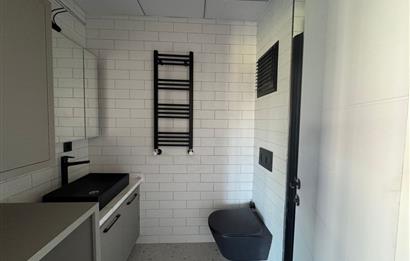 Çiğli Black Suits 2'de Kiralık Sıfır 1+1 Daire 