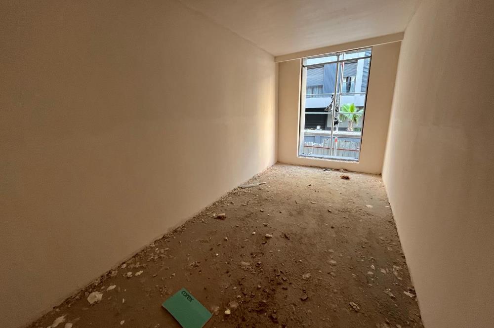 ÖN CEPHE KATTA AYRI MUTFAKLI KÖŞE 3+1