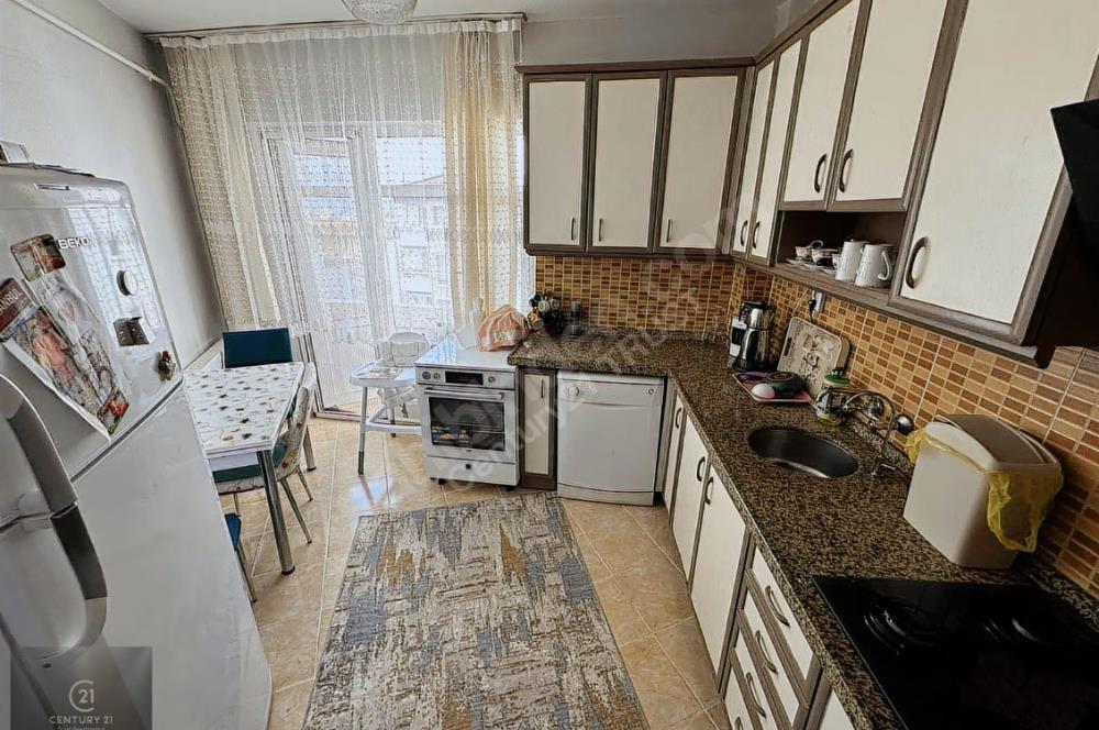 17 Eylül mah , Ferah ve Geniş 2+1 satılık daire