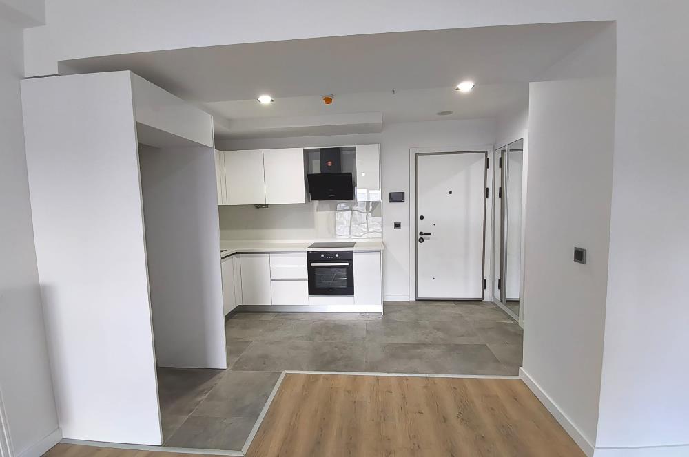 C21 NEXARDAN BASINEKSPRES FLAT 24 7. KAT 1.5+0 KİRALIK STÜDYO