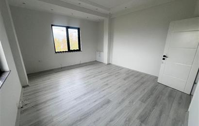 C21 BAL 'DAN GÖKÇEYAZI KÖSEAĞALAR'DA SATILIK BAHÇELİ LÜKS VİLLA