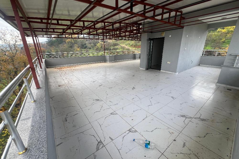 C21 BAL 'DAN GÖKÇEYAZI KÖSEAĞALAR'DA SATILIK BAHÇELİ LÜKS VİLLA