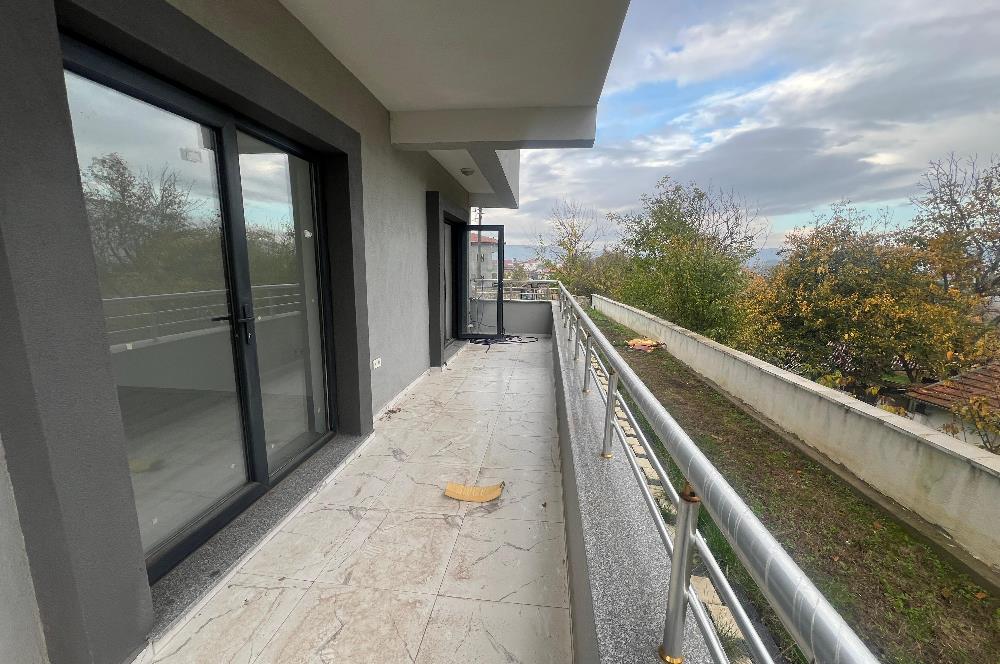 C21 BAL 'DAN GÖKÇEYAZI KÖSEAĞALAR'DA SATILIK BAHÇELİ LÜKS VİLLA