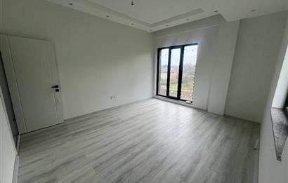 C21 BAL 'DAN GÖKÇEYAZI KÖSEAĞALAR'DA SATILIK BAHÇELİ LÜKS VİLLA