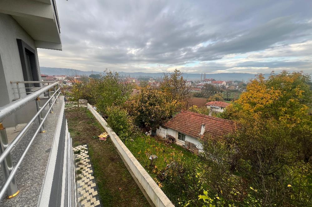 C21 BAL 'DAN GÖKÇEYAZI KÖSEAĞALAR'DA SATILIK BAHÇELİ LÜKS VİLLA