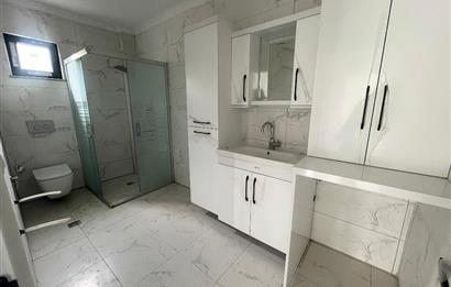 C21 BAL 'DAN GÖKÇEYAZI KÖSEAĞALAR'DA SATILIK BAHÇELİ LÜKS VİLLA