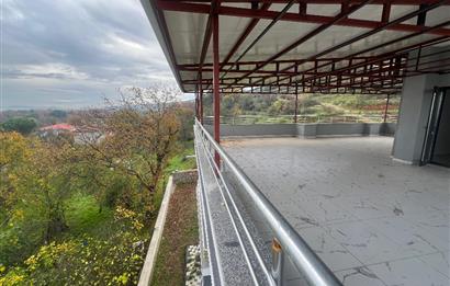 C21 BAL 'DAN GÖKÇEYAZI KÖSEAĞALAR'DA SATILIK BAHÇELİ LÜKS VİLLA