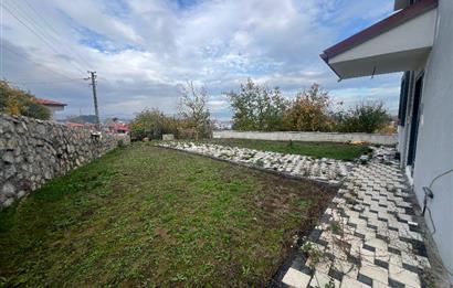 C21 BAL 'DAN GÖKÇEYAZI KÖSEAĞALAR'DA SATILIK BAHÇELİ LÜKS VİLLA