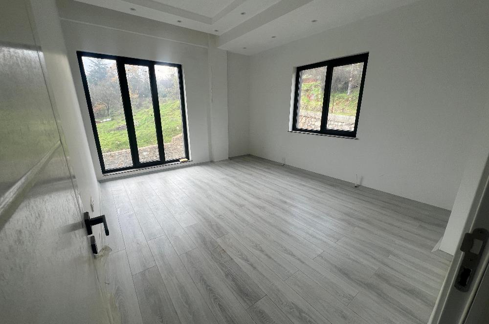 C21 BAL 'DAN GÖKÇEYAZI KÖSEAĞALAR'DA SATILIK BAHÇELİ LÜKS VİLLA