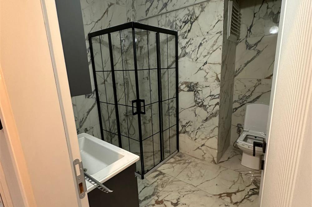 Merkezi Konumda Sıfır Tadilatlı 3+1 Geniş ve Kullanışlı Daire