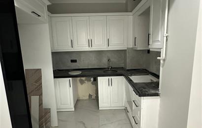Merkezi Konumda Sıfır Tadilatlı 3+1 Geniş ve Kullanışlı Daire