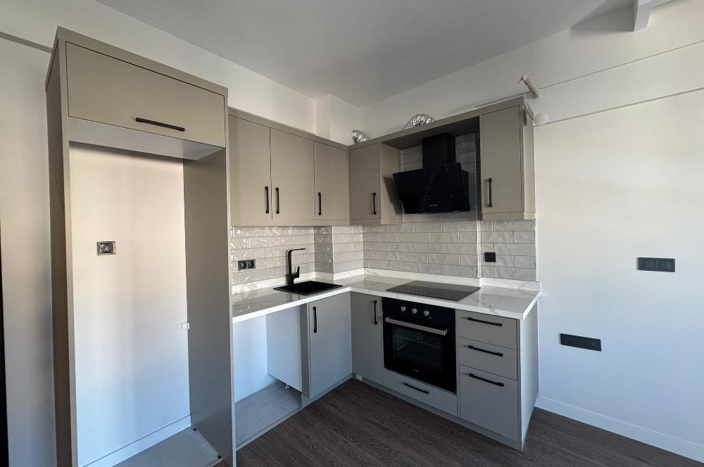 Çiğli Black Suits 2'de Kiralık Sıfır 1+1 Daire 