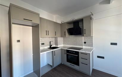 Çiğli Black Suits 2'de Kiralık Sıfır 1+1 Daire 