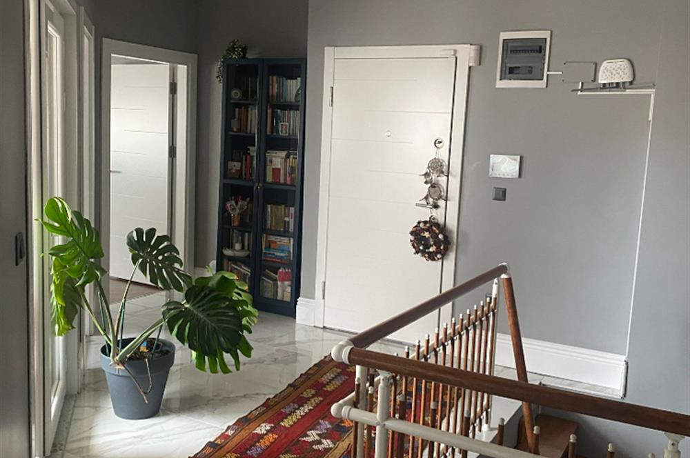 ALTINTEPE'DE SAHİLE YÜRÜME MESAFELİ ULTRA LÜX 5+1 DUBLEKS