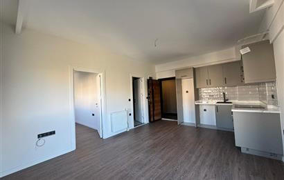 Çiğli Black Suits 2'de Kiralık Sıfır 1+1 Daire 