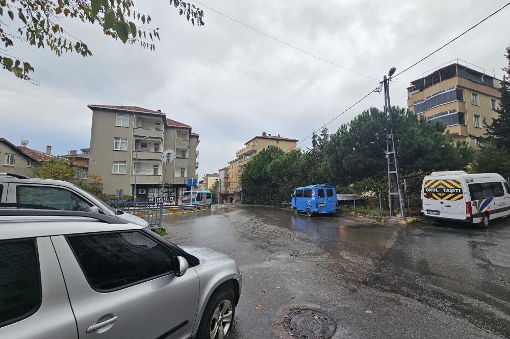 FERMAN PARK METROYA 5 DAKİKA MESAFEDE 2+1 ARAKAT SATILIK DAİRE