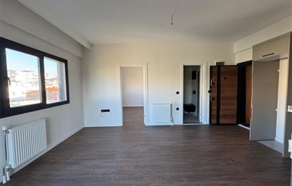 Çiğli Black Suits 2'de Kiralık Sıfır 1+1 Daire 